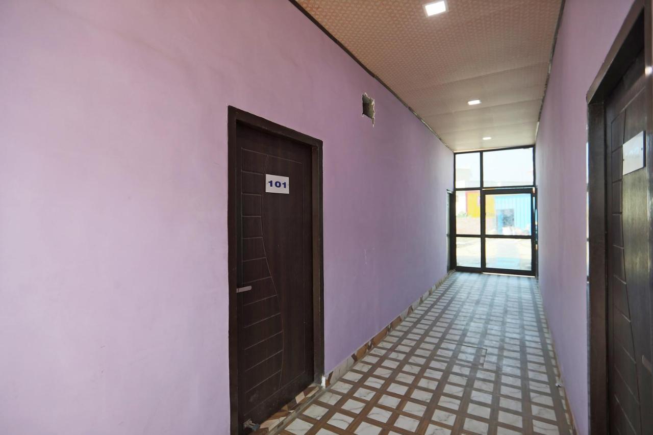 Oyo 63528 60 Milestone Tibri Exterior foto